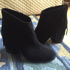Fringe suede booties